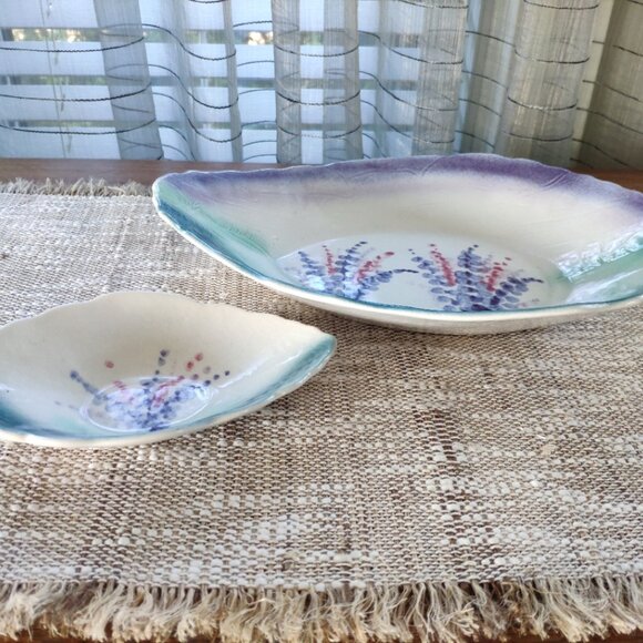 Studio Art Pottery Bowls Set of 2, Carol Smeraldo Hand Painted 12.5" and 6.75" - Picture 10 of 14